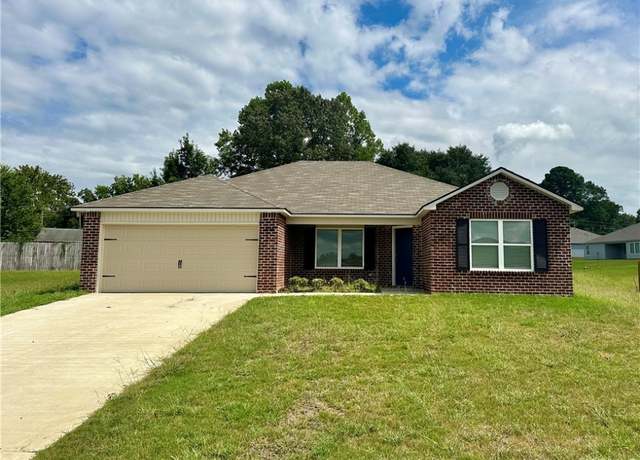 Property at 14030 Sir Lancelot Dr, Tuscaloosa, AL 35405, 4 beds, 2 baths