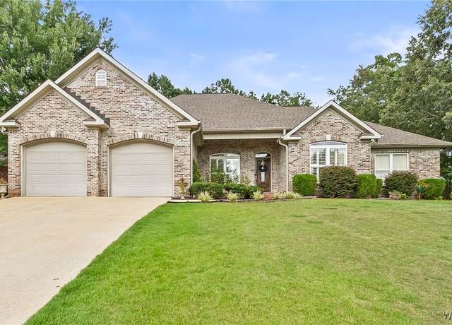 Property at 14041 Briar Meadow Ln, Northport, AL 35475, 4 beds, 2.5 baths