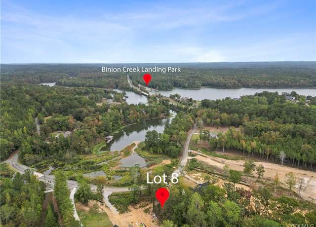 Property at 8 Holly Springs Rd, Northport, AL 35475