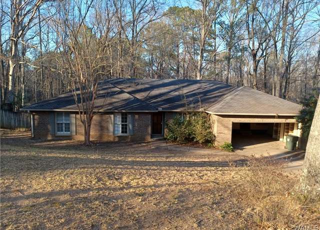 Property at 5632 Chestnut St, Tuscaloosa, AL 35405, 4 beds, 2.5 baths