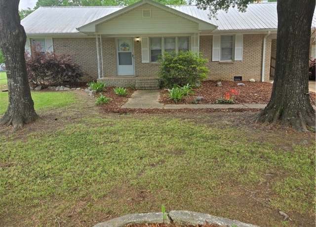 Property at 35 Booth Est, Northport, AL 35473, 3 beds, 2 baths