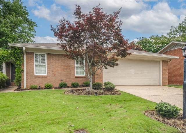 Property at 604 Beacon Ridge Rd, Tuscaloosa, AL 35406, 3 beds, 2 baths