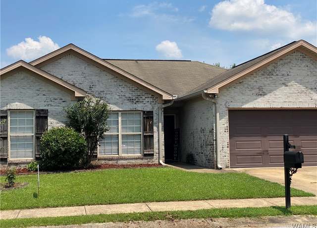 Property at 5107 Blackstone Ln, Northport, AL 35473, 3 beds, 2 baths