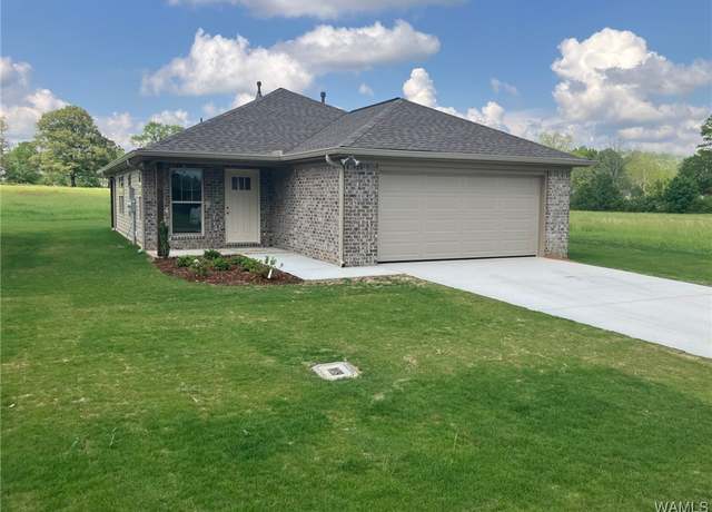 Property at 260 23rd St NW, Fayette, AL 35555, 3 beds, 2 baths