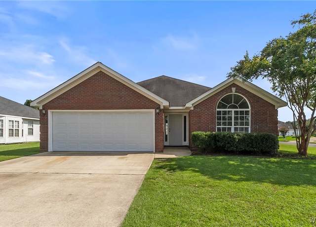 Property at 4712 Madison Cir, Northport, AL 35475, 3 beds, 2 baths