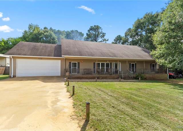 Property at 16215 Wyatt Ln, Moundville, AL 35474, 4 beds, 3 baths
