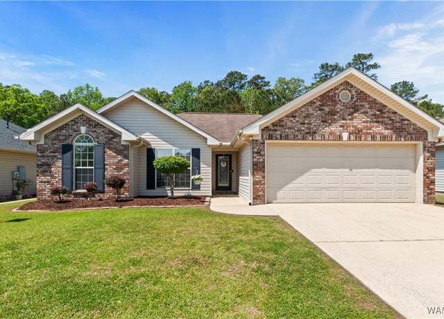 Property at 5016 Blackstone Ln, Northport, AL 35473, 3 beds, 2 baths