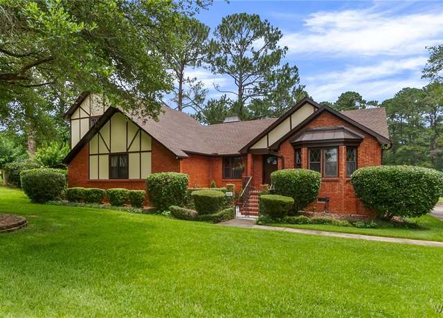 Property at 5302 Woodberry Ln, Tuscaloosa, AL 35405, 4 beds, 3 baths