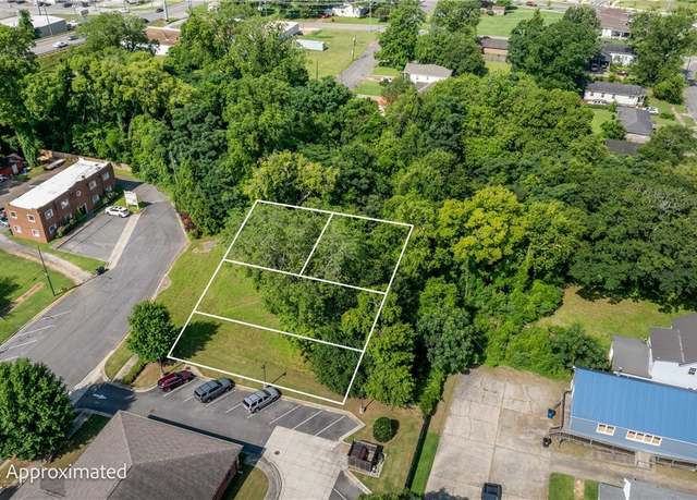 Property at 2918 8th St, Tuscaloosa, AL 35401