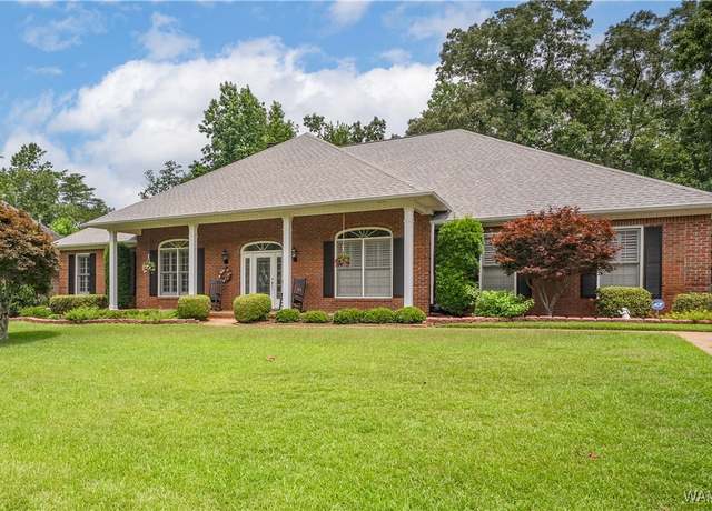 Property at 4032 Carousel Cir, Tuscaloosa, AL 35406, 5 beds, 2.5 baths