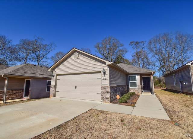 Property at 12621 Waterbury Cv, Moundville, AL 35474, 3 beds, 2 baths