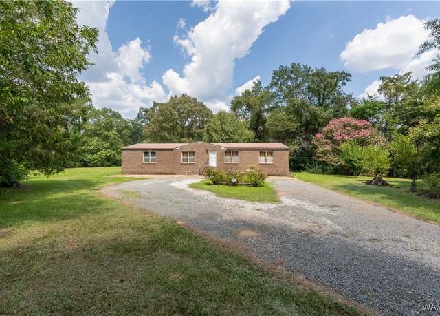 Property at 11905 County Line Rd, Moundville, AL 35474, 3 beds, 2 baths