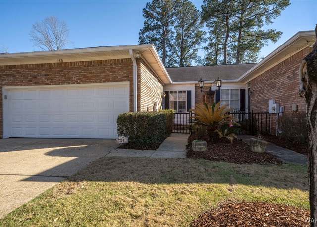 Property at 1721 Duval St, Tuscaloosa, AL 35406, 3 beds, 2.5 baths