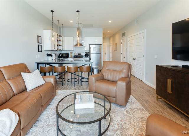 Property at 2531 University Blvd Blvd #11, Tuscaloosa, AL 35401, 2 beds, 2 baths