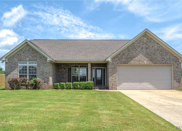 Property at 11065 Patton Cir, Northport, AL 35475, 3 beds, 2 baths