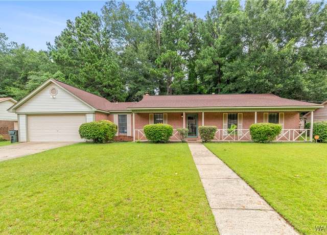 Property at 1700 21st St E, Tuscaloosa, AL 35404, 3 beds, 2 baths