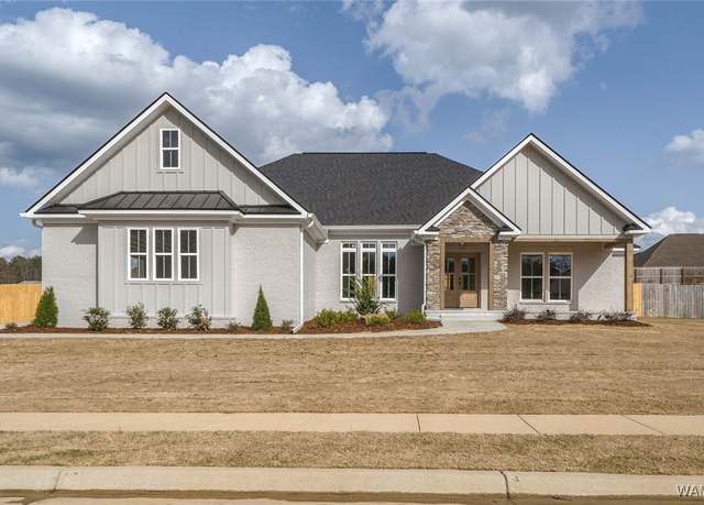 Property at 13911 Glenview Dr, Northport, AL 35475, 4 beds, 2.5 baths