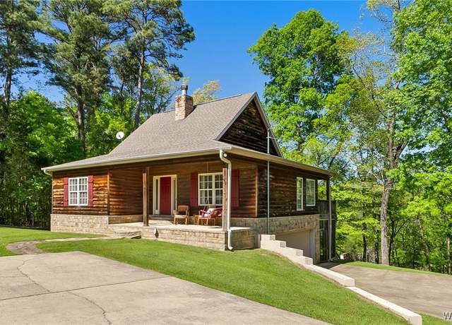 Property at 13699 Country Club Dr, Northport, AL 35475, 3 beds, 2 baths