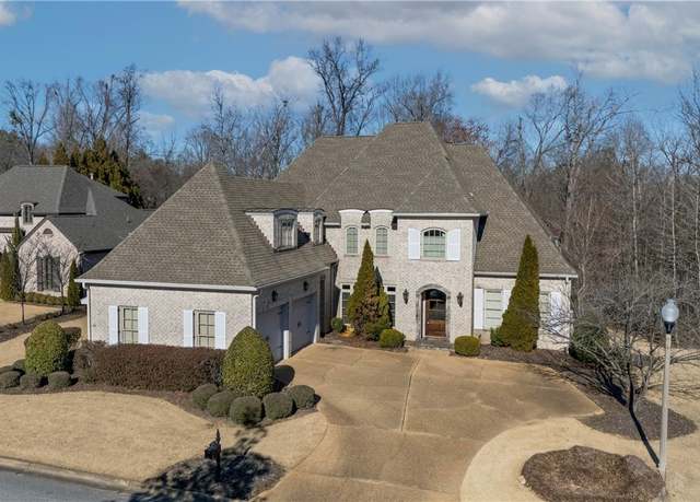 Property at 2495 Beacon Hill Pkwy, Tuscaloosa, AL 35406, 4 beds, 4.5 baths