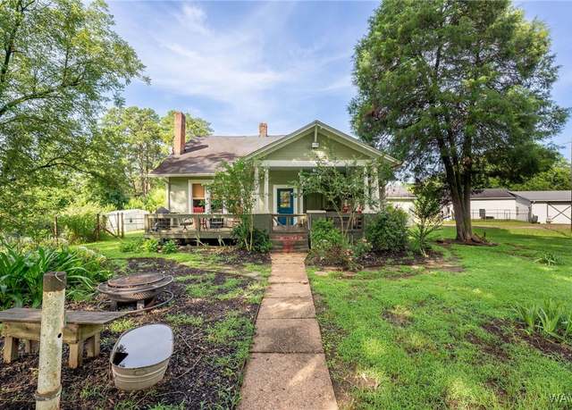 Property at 2555 Alabama Ave NE, Tuscaloosa, AL 35404, 3 beds, 2 baths