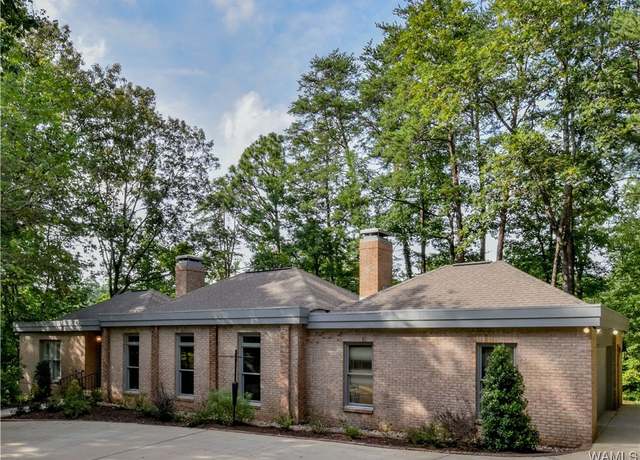 Property at 8409 Essex Cir NE, Tuscaloosa, AL 35406, 5 beds, 3.5 baths