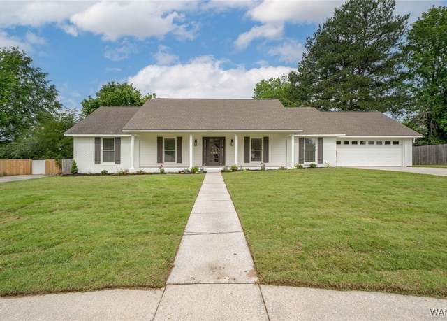 Property at 2107 Brandonwood Rd, Tuscaloosa, AL 35406, 4 beds, 2 baths