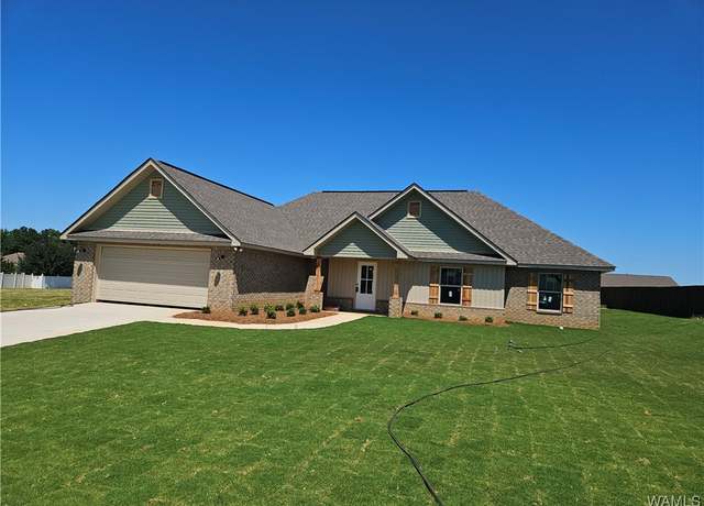 Property at 63 Rob Lee St, Moundville, AL 35474, 4 beds, 2 baths