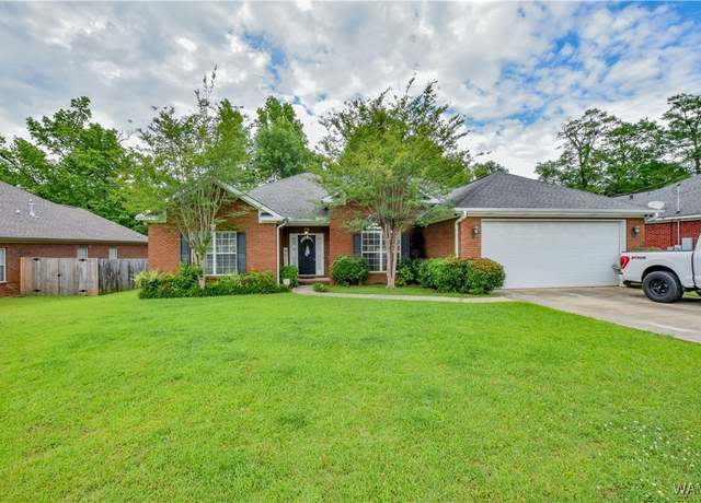 Property at 9919 Sunlight Dr, Tuscaloosa, AL 35405, 4 beds, 3 baths