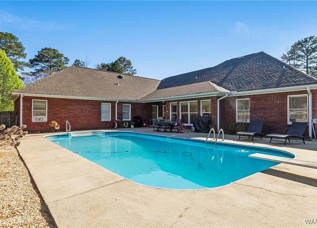 Property at 13950 Stone Harbour Dr, Northport, AL 35475, 3 beds, 2.5 baths