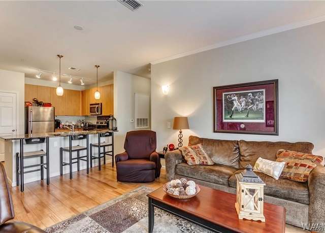 Property at 1901 5th Ave E #3205, Tuscaloosa, AL 35401, 3 beds, 3 baths