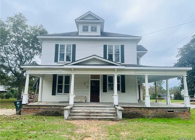 Property at 100 Madison, Livingston, AL 35470, 4 beds, 2 baths
