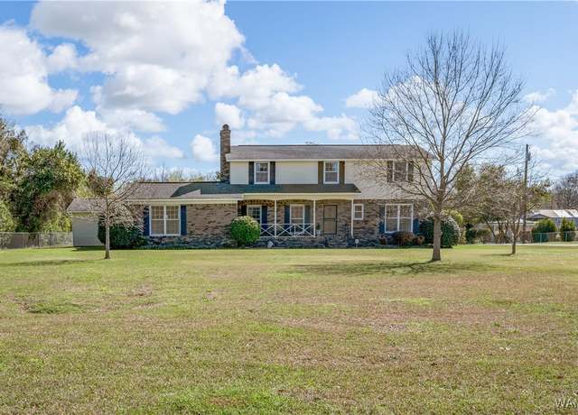 Property at 2115 1st Ave, Tuscaloosa, AL 35401, 5 beds, 2.5 baths