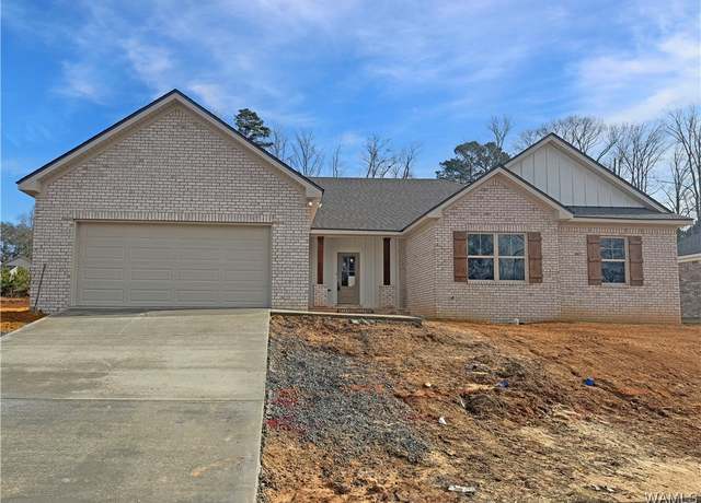 Property at 5160 Summerfield Dr E, Tuscaloosa, AL 35404, 4 beds, 2 baths