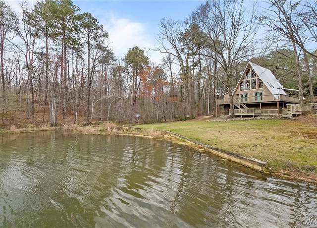 Property at 15762 Beacon Point Dr, Northport, AL 35475, 3 beds, 2 baths