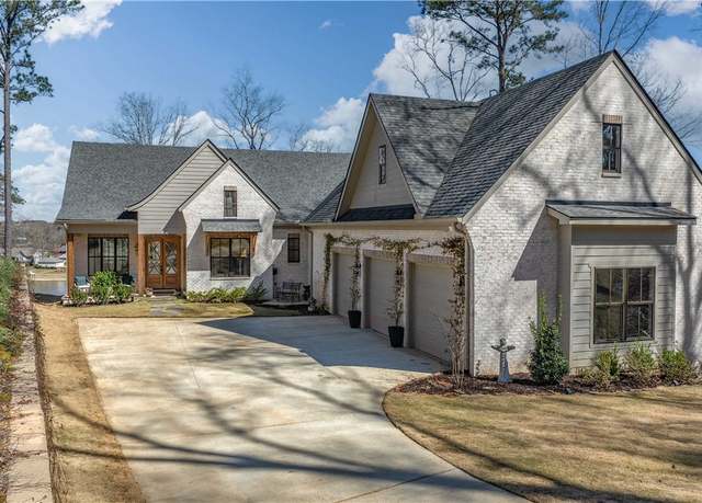 Property at 14922 Edgewater Dr, Northport, AL 35475, 4 beds, 4.5 baths