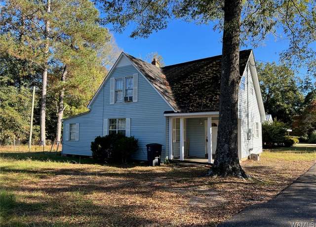 Property at 626 3rd Ave Way NE, Fayette, AL 35555, 3 beds, 1 bath