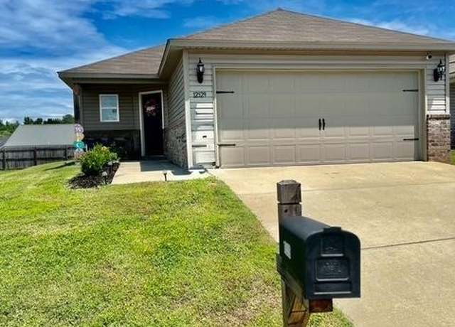 Property at 12529 Waterbury Run, Moundville, AL 35474, 4 beds, 2 baths