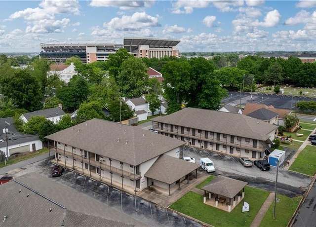 Property at 1212 12th St #45, Tuscaloosa, AL 35401, 1 bed, 1 bath