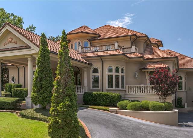 Property at 1402 Indian Hills Dr, Tuscaloosa, AL 35406, 5 beds, 7 baths