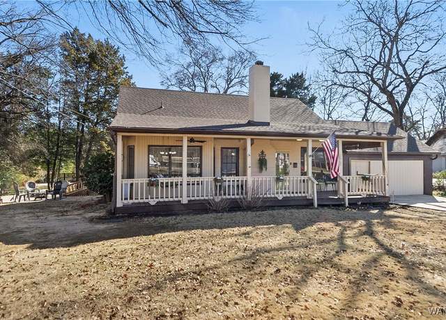 Property at 2907 5th St, Northport, AL 35473, 3 beds, 2 baths