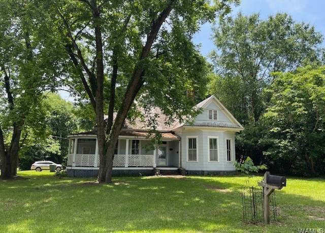 Property at 2101 Nelson St, Greensboro, AL 36744, 3 beds, 2 baths
