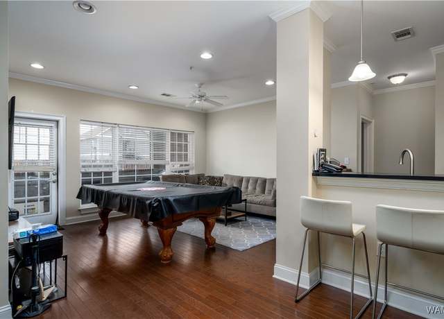 Property at 700 15th St #1110, Tuscaloosa, AL 35401, 3 beds, 3 baths