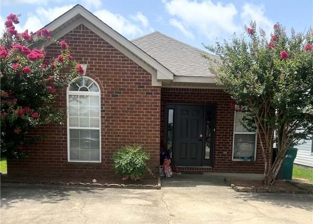 Property at 2309 Starlight Dr, Tuscaloosa, AL 35405, 3 beds, 2 baths