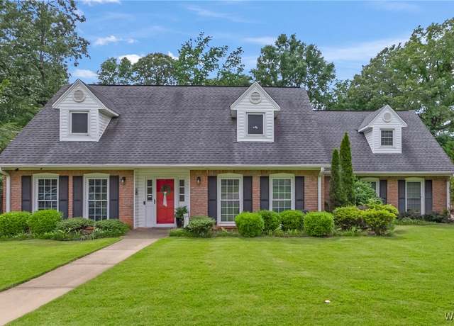 Property at 1416 30th Ave E, Tuscaloosa, AL 35404, 4 beds, 3 baths