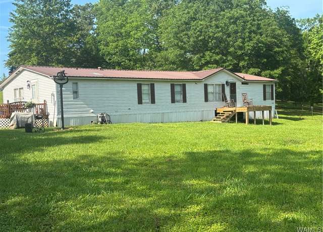Property at 743 Greentree Dr, West Blocton, AL 35184, 3 beds, 2 baths