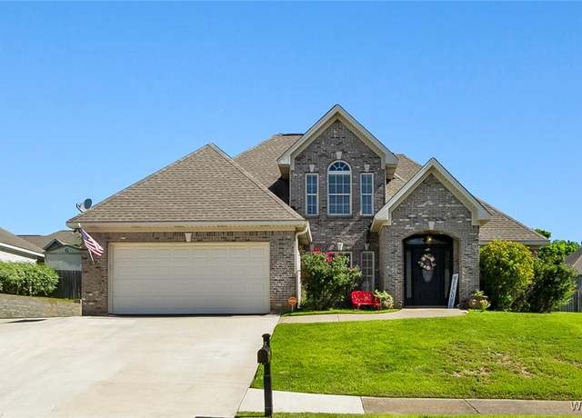 Property at 1932 Harrison Dr, Tuscaloosa, AL 35405, 4 beds, 2.5 baths