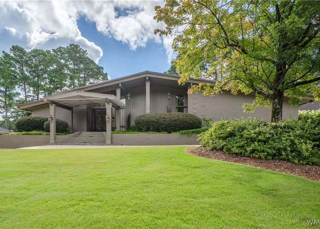 Property at 1305 Indian Hills Dr, Tuscaloosa, AL 35406, 5 beds, 4.5 baths