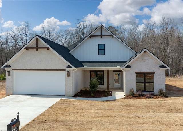 Property at 13946 Glenview Dr, Northport, AL 35475, 4 beds, 3 baths