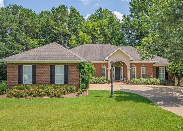 Property at 3615 Brook Highland Dr, Tuscaloosa, AL 35406, 4 beds, 4.5 baths