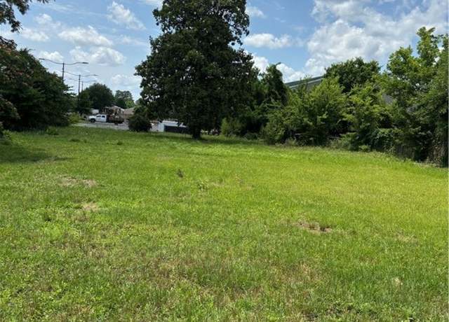 Property at 620 23rd Avenue East Ave, Tuscaloosa, AL 35404